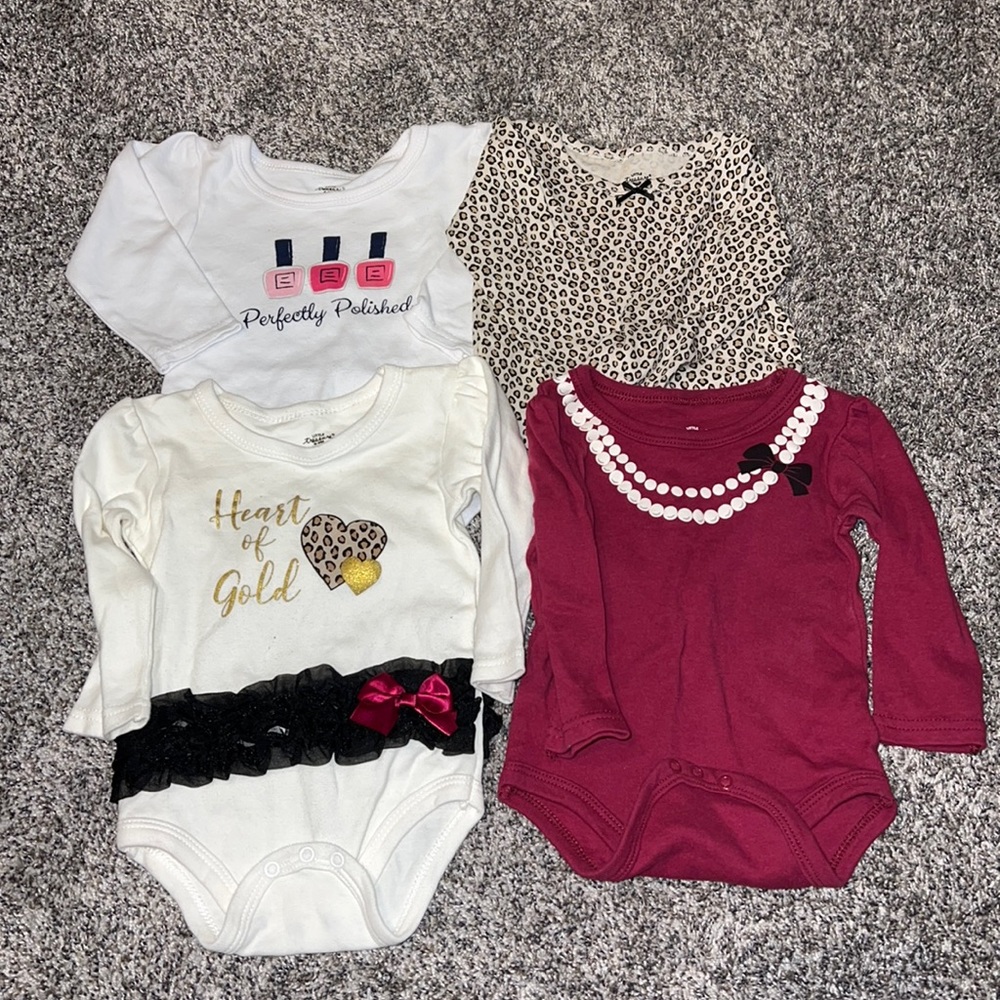 BUNDLE 6-9 onesies